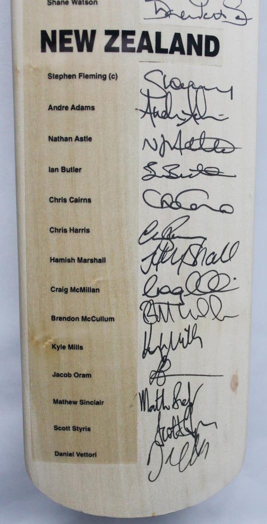 2004 Australia v New Zealand Signed Bat, from Unique Memorabilia. 