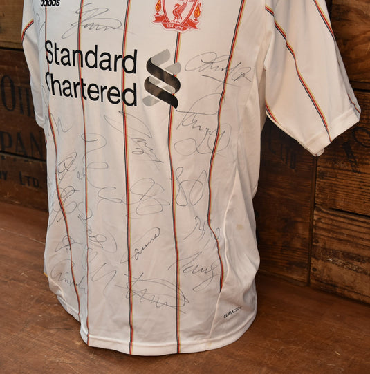 Liverpool Team Signed Jersey incl. Gerrard, Kuyt and More! From Unique Memorabilia. 