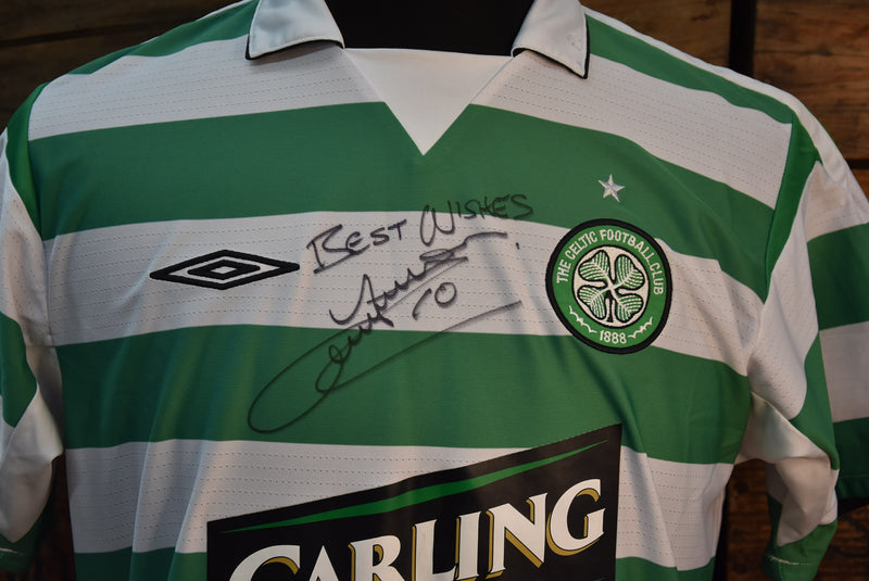 Load image into Gallery viewer, John Hartson Personally Signed Celtic Jersey, from Unique Memorabilia. 
