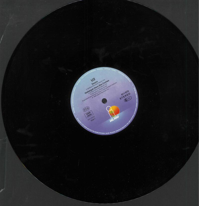 Load image into Gallery viewer, U2 Band Signed Maxi Single
