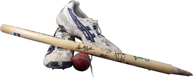 Load image into Gallery viewer, Jason Gillespie's Match Worn Boots, 5 Wicket Ball, and Test Used Stump, MCG Test 2000
