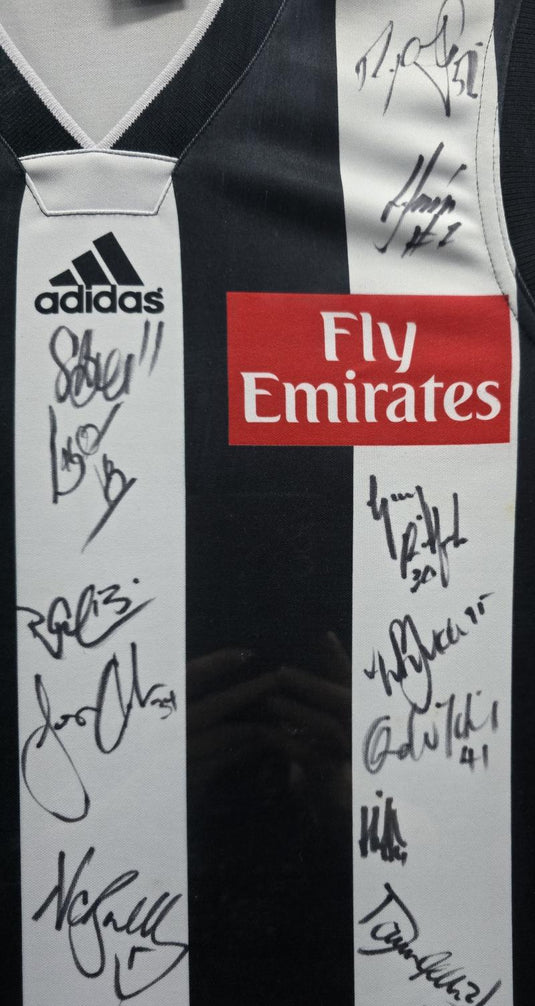 Collingwood 2010 Premiers Team-Signed Jersey from Unique Memorabilia