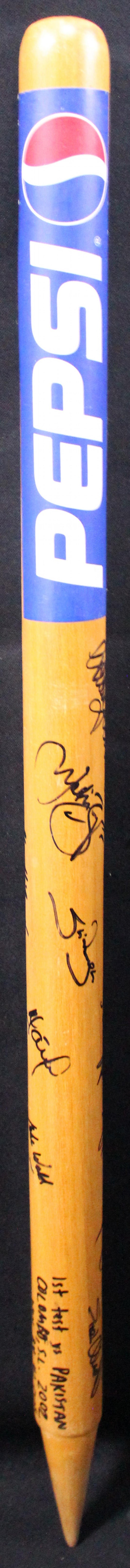 Jason Gillespie's Test Stump 2002 Signed by 16 Incl. Warne, Ponting, Waugh