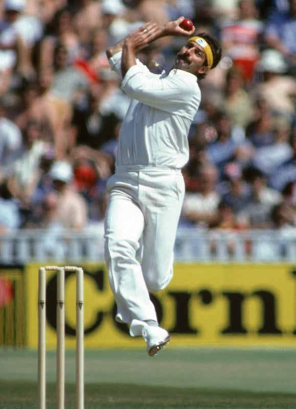 Load image into Gallery viewer, SPECIAL - Australia Player Signed 1981 Ashes Team Sheet - Border, Lillee, K Hughes, Hogg
