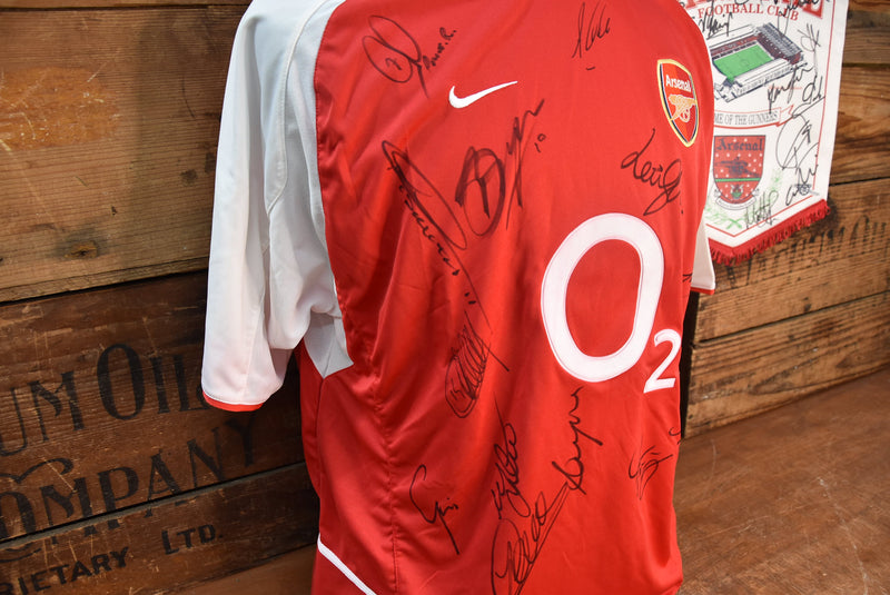Load image into Gallery viewer, Arsenal 2002-2004 Team Signed Jersey + Bonus Signed Pennant
