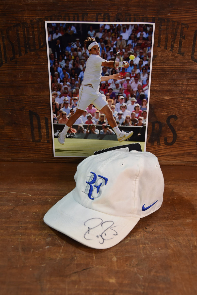 Load image into Gallery viewer, Roger Federer Personally Signed &quot;Roger Federer&quot; Nike Cap
