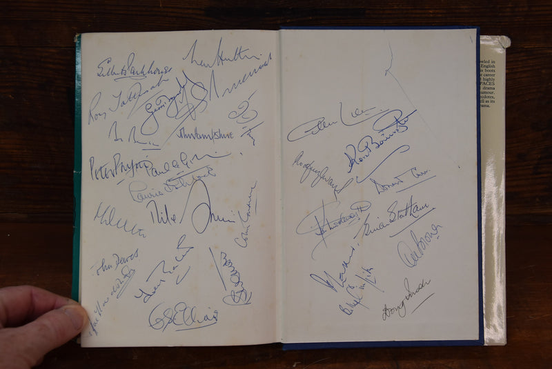 Load image into Gallery viewer, Alan Davidson &quot;Fifteen Paces&quot; Personally Signed by 160+ Test Players
