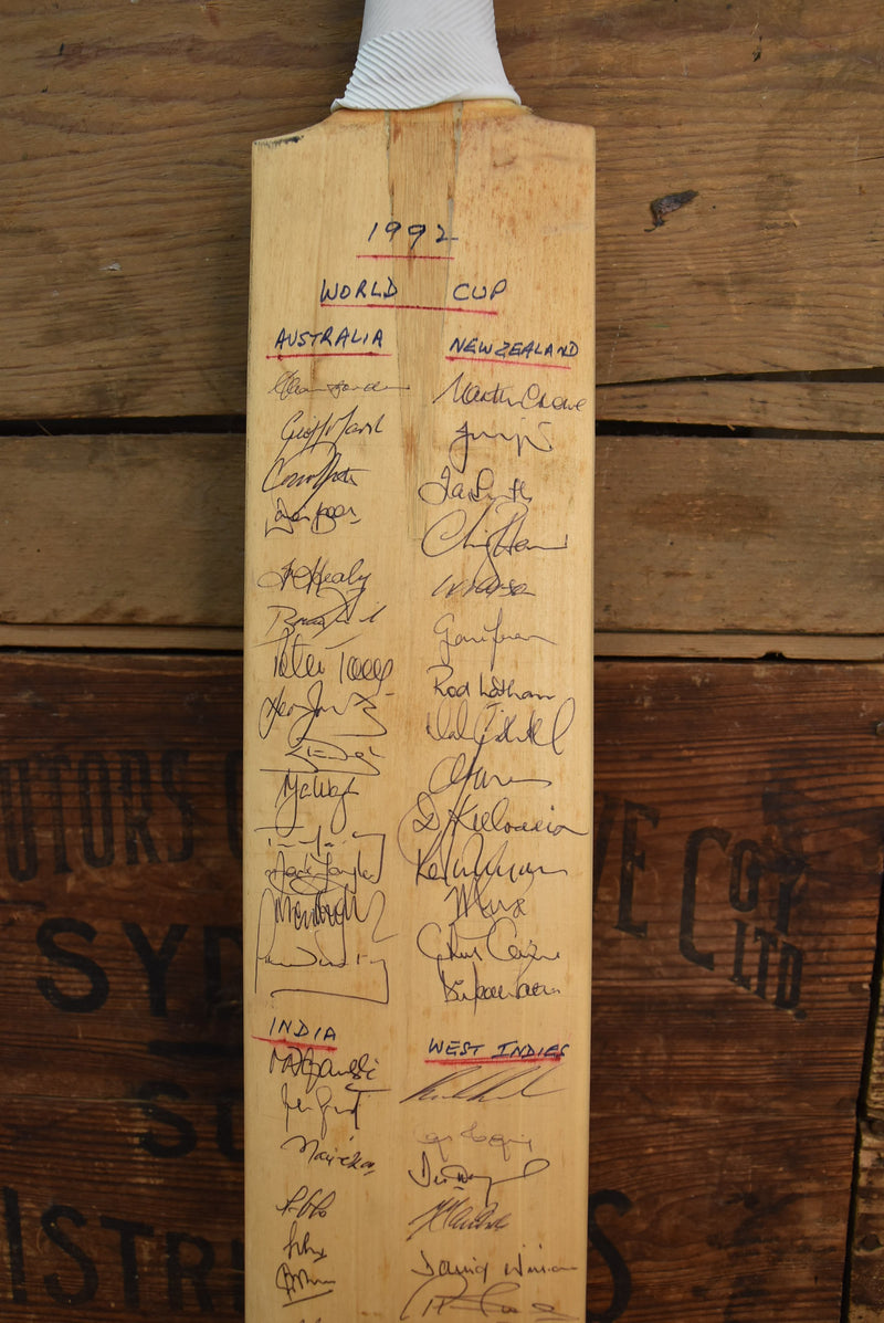 Load image into Gallery viewer, 1992 World Cup Cricket Bat Personally Signed by All 9 Teams
