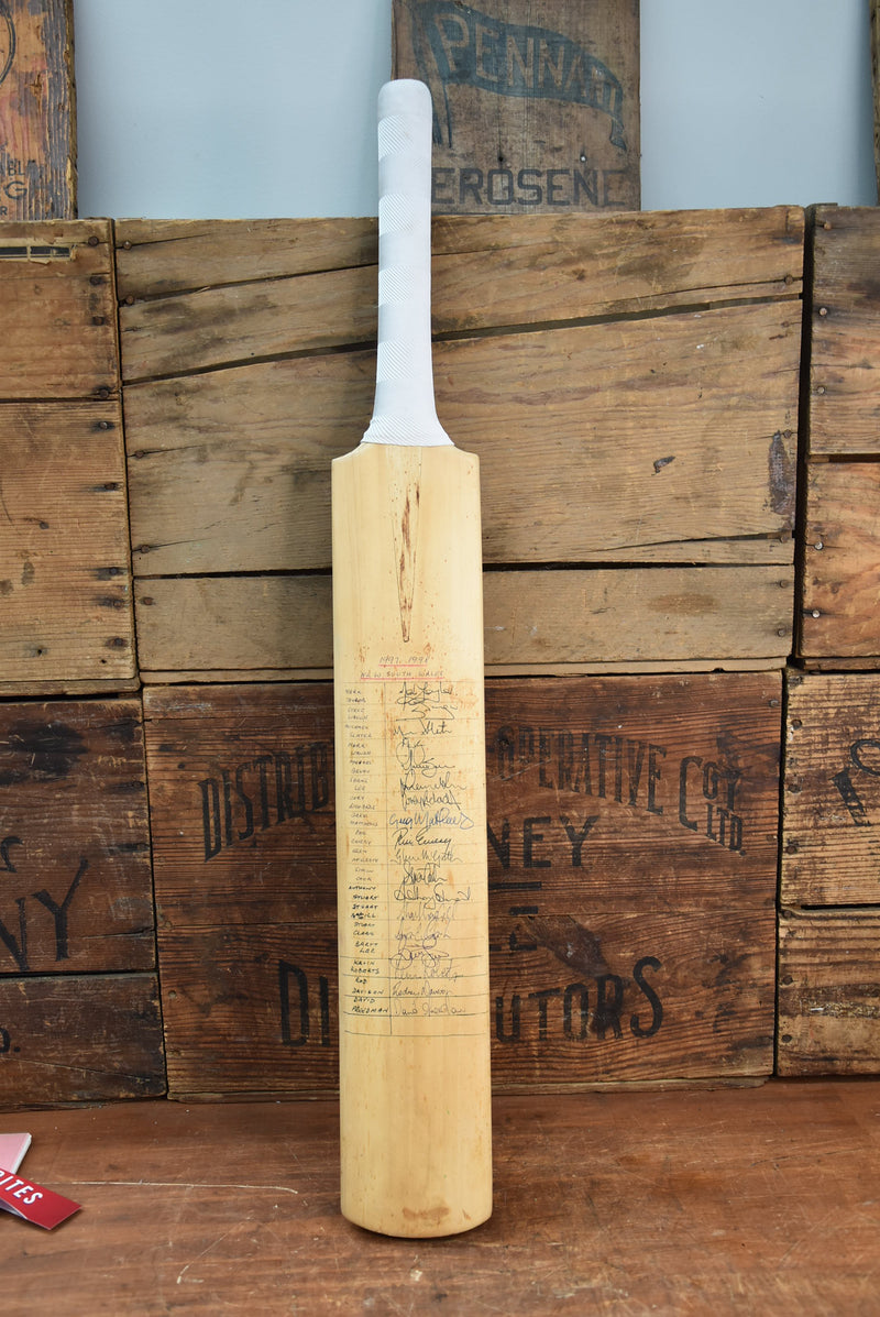 Load image into Gallery viewer, 1997/1998 Bat Personally Signed by All 6 Teams Incl. Warne, Taylor, Waugh
