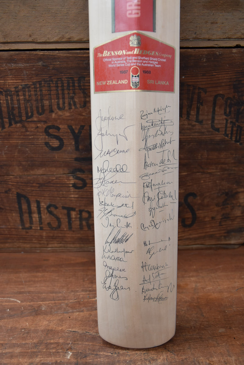 Load image into Gallery viewer, 1987/1988 Australia, New Zealand, Sri Lanka Bat Personally Signed by the 3 Teams
