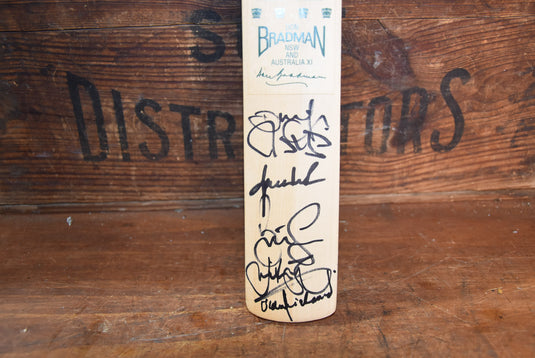 Mini Bat - Personally Signed by Shane Warne, Ponting, Gilchrist, McGrath, Lee....