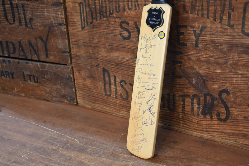 Load image into Gallery viewer, India in Australia 1991/1992 Team Signed Mini Bat
