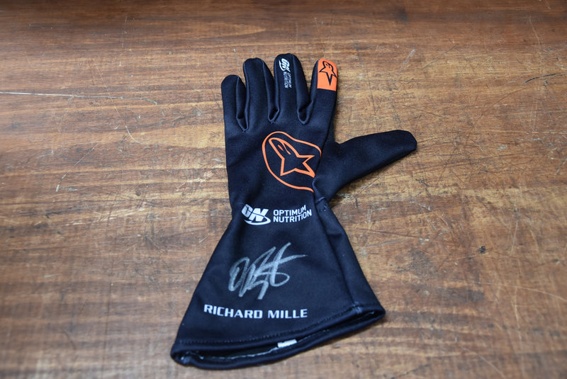 Load image into Gallery viewer, Oscar Piastri Personally Signed Race Glove

