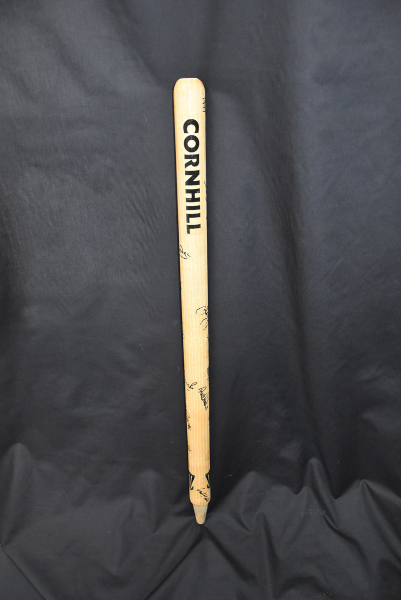 Load image into Gallery viewer, Jason Gillespie&#39;s 1997 Ashes UK Stump, Team Signed Incl Warne, Waugh
