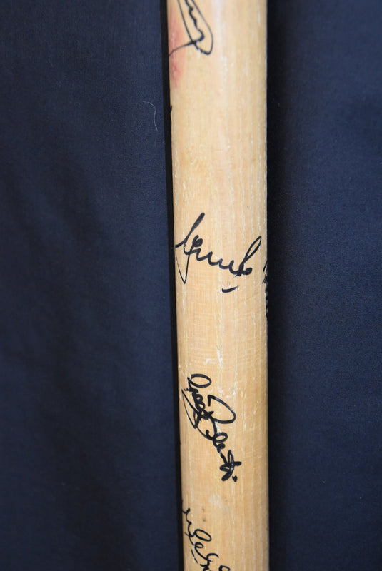 Jason Gillespie's 1997 Ashes UK Stump, Team Signed Incl Warne, Waugh