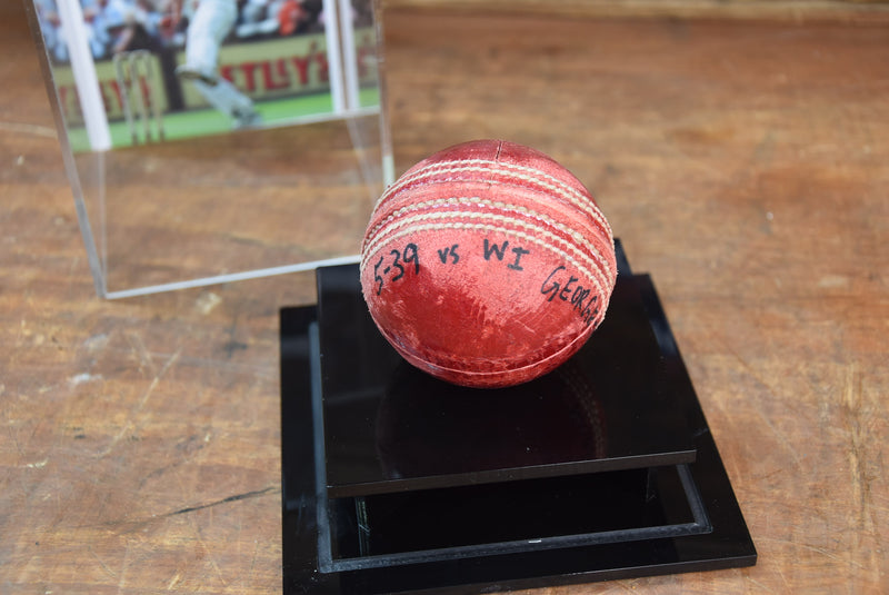 Load image into Gallery viewer, Jason Gillespie &quot;5 Wickets in an Innings&quot; Test Ball, 5/39 v WI
