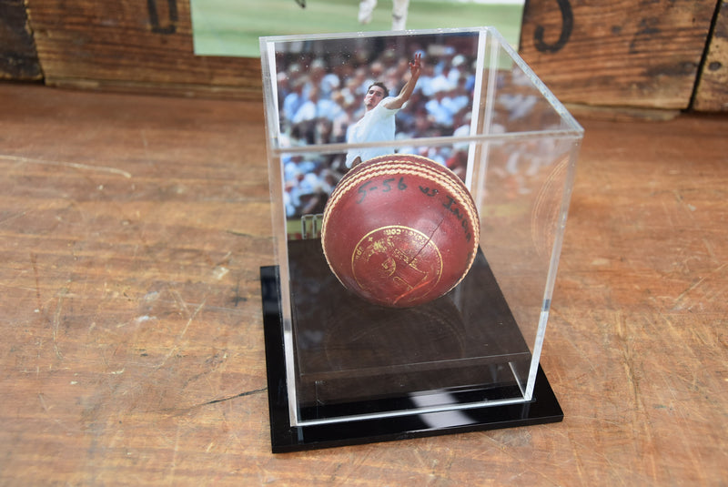 Load image into Gallery viewer, Jason Gillespie &quot;5 Wickets in an Innings&quot; Test Ball, 5/56 v India
