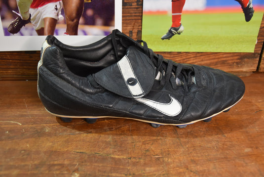 Sol Campbell Match Worn Boot, Arsenal FC, 2001-2002 EPL Winners