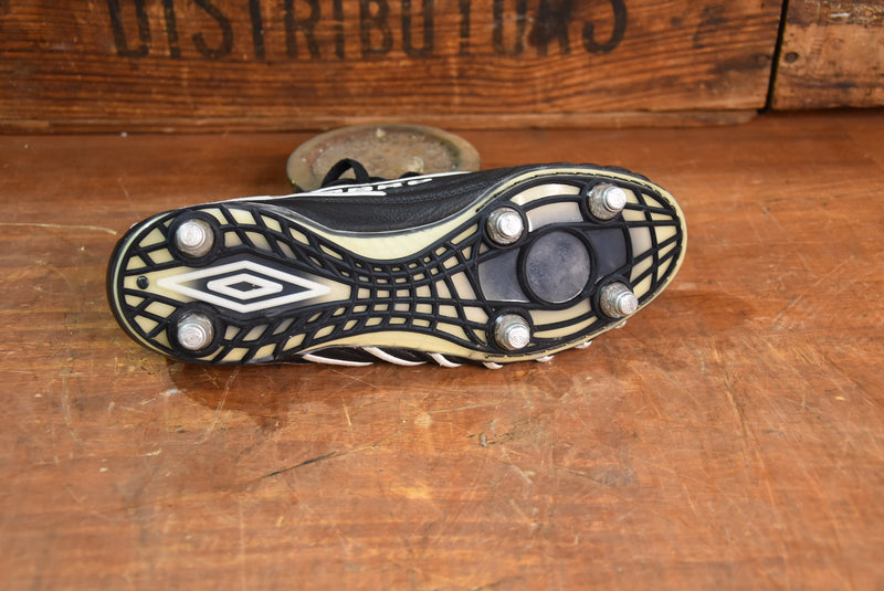 Load image into Gallery viewer, Michael Owen, Liverpool FC &amp; England, Goal-Scoring Boot, Euro 2000
