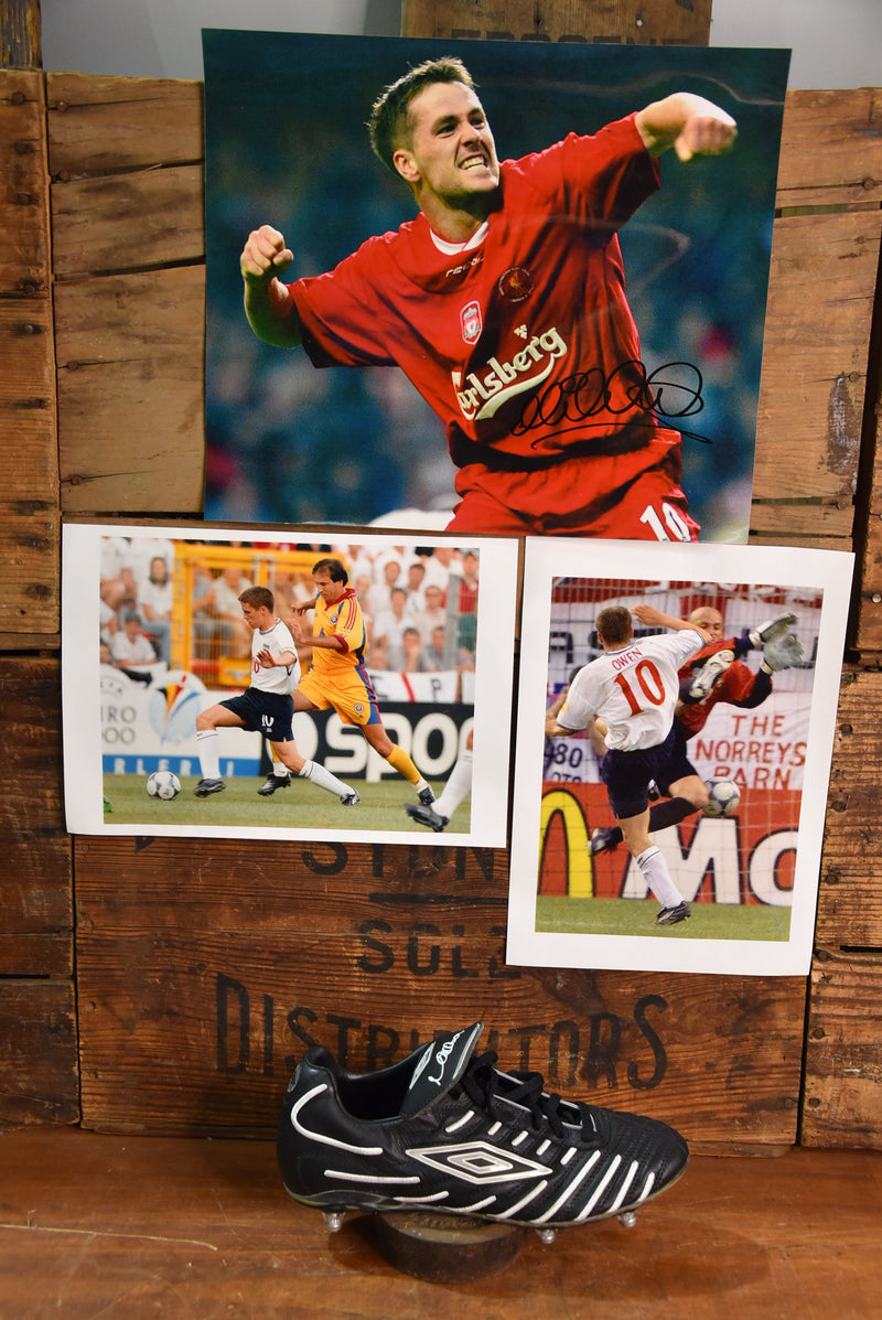 Load image into Gallery viewer, Michael Owen, Liverpool FC &amp; England, Goal-Scoring Boot, Euro 2000
