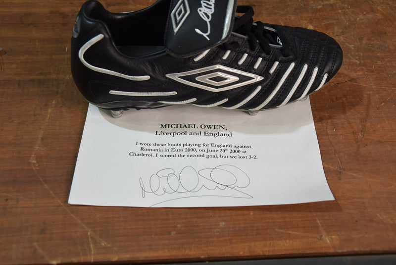 Load image into Gallery viewer, Michael Owen, Liverpool FC &amp; England, Goal-Scoring Boot, Euro 2000
