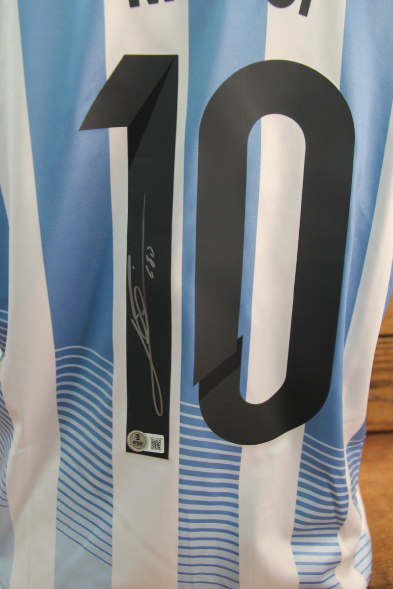 Load image into Gallery viewer, Lionel Messi Personally Signed Argentina Jersey - Beckett Witnessed COA
