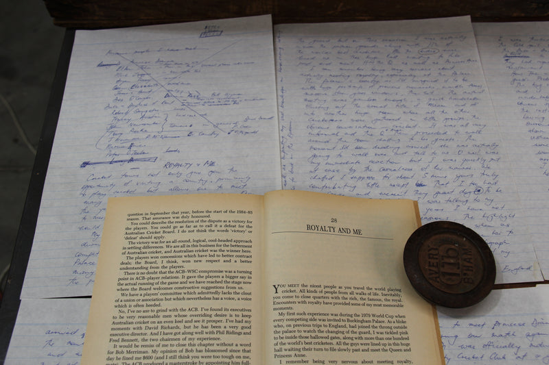 Load image into Gallery viewer, Allan Border - Handwritten Chapter for "An Autobiography" (1986)

