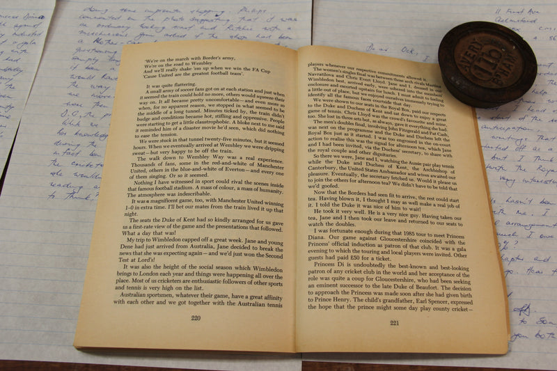 Load image into Gallery viewer, Allan Border - Handwritten Chapter for "An Autobiography" (1986)
