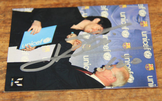 Lionel Messi Personally Signed Icons Card