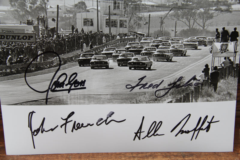 Load image into Gallery viewer, 1971 Bathurst 500 Ford Drivers Personally Signed Photo

