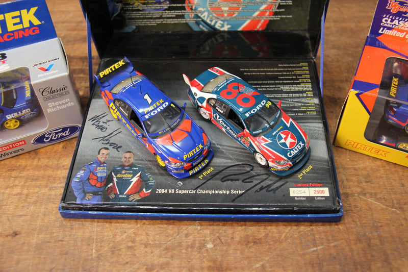 Load image into Gallery viewer, Ambrose &amp; Ingall Personally Signed Ford Display + 2 models in boxes
