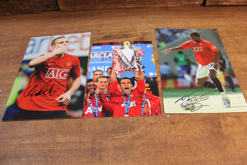Load image into Gallery viewer, Manchester United Autographs - The Finest Collection in the World.
