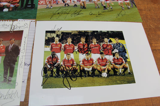 Manchester United Autographs - The Finest Collection in the World.