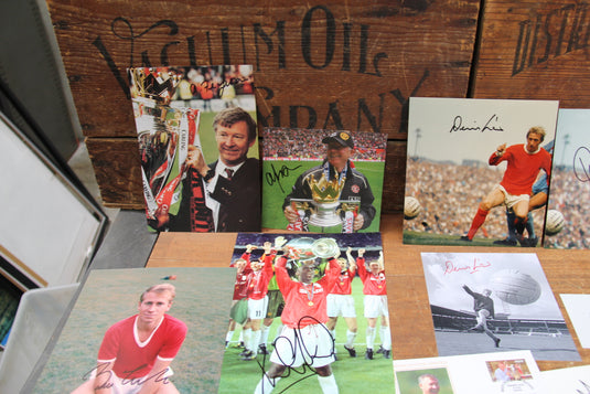 Manchester United Autographs - The Finest Collection in the World.