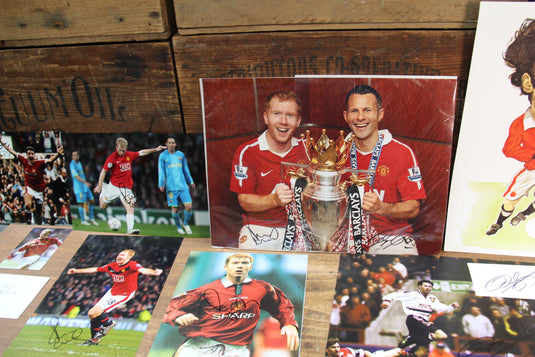 Manchester United Autographs - The Finest Collection in the World.