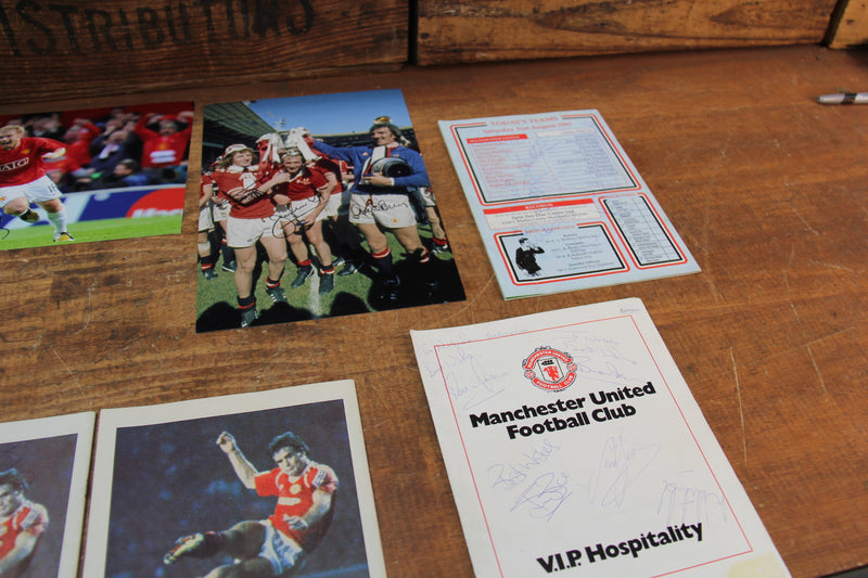 Load image into Gallery viewer, Manchester United Autographs - The Finest Collection in the World.
