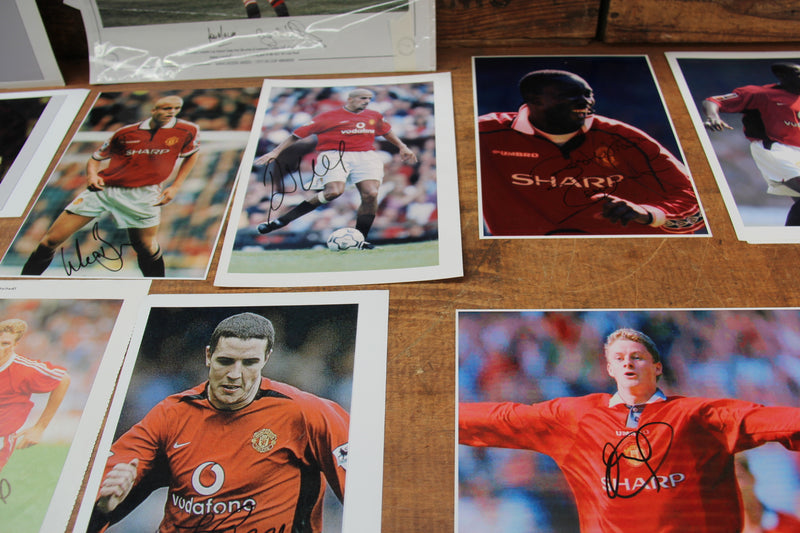 Load image into Gallery viewer, Manchester United Autographs - The Finest Collection in the World.
