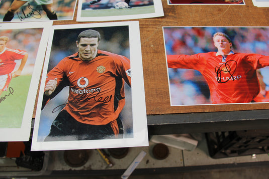 Manchester United Autographs - The Finest Collection in the World.