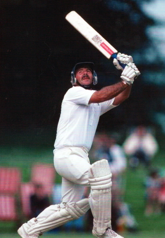 Aussie Cricket Legends of the 70s & 80s - Lillee, Marsh, I & G Chappell, Signed Collection