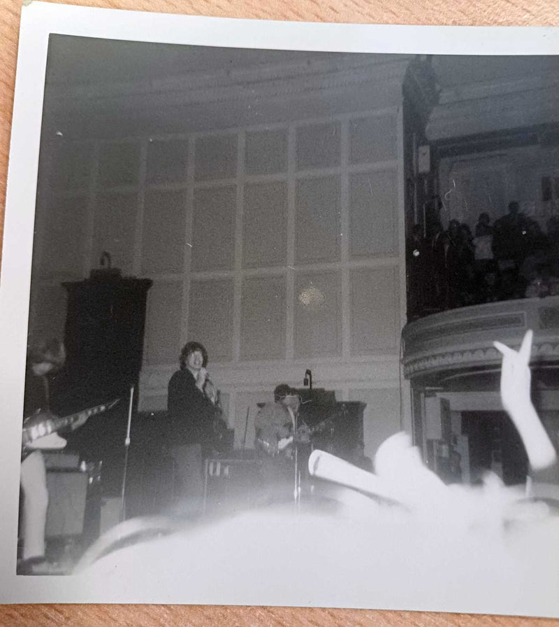 Load image into Gallery viewer, Original Rolling Stones Member Autographs With Images From The Signing Concert
